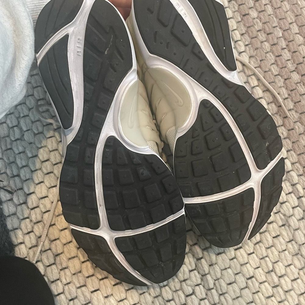 Nike air